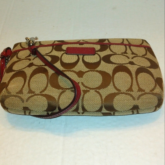 New COACH Park Signature Medium Clutch Wristlet ~True Red~ - Picture 2 of 16